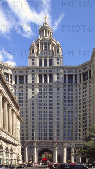 David N. Dinkins Municipal Building, municipal administration building in the borough of Manhattan, New York City, USA