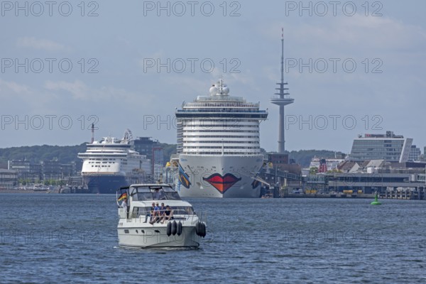 Yacht, ferry, cruise ship AIDAmar, television tower, Kieler Woche, Kiel, Schleswig-Holstein, Germany