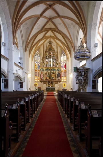 Döbelner St. Nicolaikirche with carved altar, probably around 1520 and pulpit, Renaissance carving by Daniel Schatz, interior, Döbelner Altstadt, Döbeln, Saxony, Germany