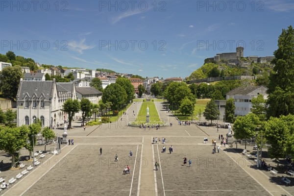 Rosary Square and fortress ChÃ¢teau fort de Lourdes in the Marian pilgrimage town of Lourdes, Pyrenees, France