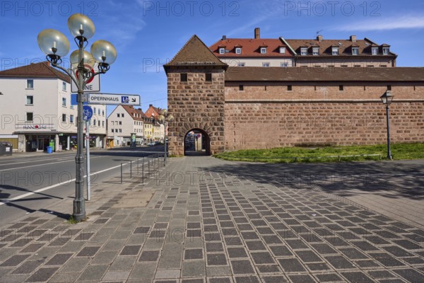 City fortification, city wall, defence defence tower, city gate, lantern, general architecture, pavement, concrete paving stones, blue sky, cirrostratus clouds, FÃ¤rbertor, FÃ¤rbertorstraÃŸe, Nuremberg, Middle Franconia, independent city, Bavaria, Germany