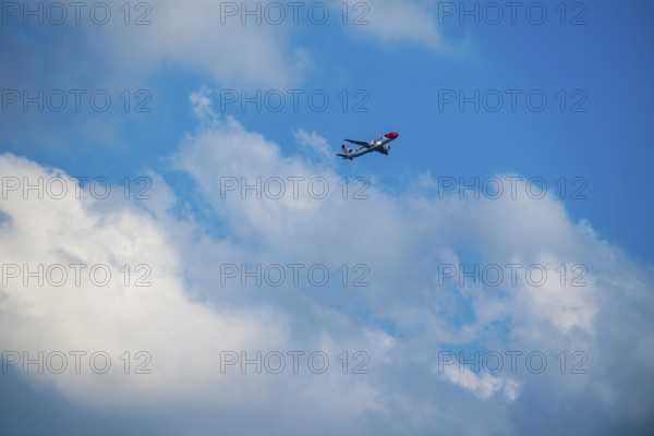 Aircraft Edelweiss Air, HB-JLR, Airbus A320-200