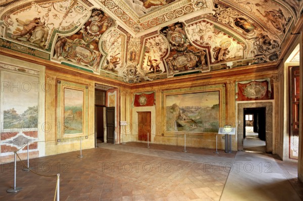 Salone d'Ercole, Hall of Hercules, Roman Mannerist frescoes, Villa d'Este residential palace, UNESCO World Heritage Site, Tivoli, metropolitan city of Rome, Lazio, Italy
