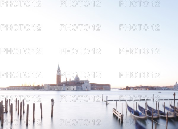 View from the Ponte della Paglia to the Isola di San Giorgio with San Giorgio Maggiore, Venice, Veneto, Italy