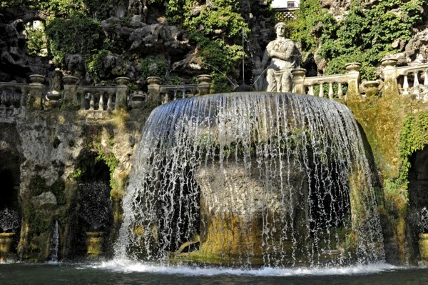 Ovato Fountain Fontana dell'Ovato, Renaissance garden of Villa d'Este, water features, fountains, UNESCO World Heritage Site, Tivoli, Metropolitan City of Rome, Lazio, Italy