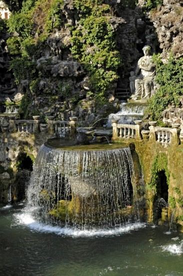 Ovato Fountain Fontana dell'Ovato, Renaissance garden of Villa d'Este, water features, fountains, UNESCO World Heritage Site, Tivoli, Metropolitan City of Rome, Lazio, Italy