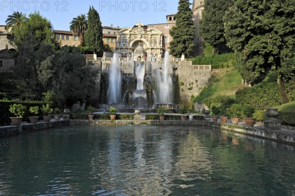 Fish ponds, Neptune Fountain, Fontana di Nettuno, Fountain of the Hydraulic Organ, Fontana dell'Organo, Renaissance garden of Villa d'Este, water features, fountains, UNESCO World Heritage Site, Tivoli, Metropolitan City of Rome, Lazio, Italy