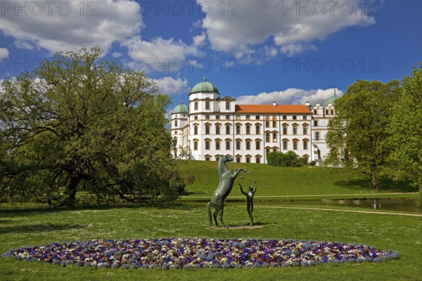 Artwork with the title Hengst Wohlklang in der Freiheitsdressur by Ulrich Conrad in the park of Celle Castle, Lower Saxony, Germany