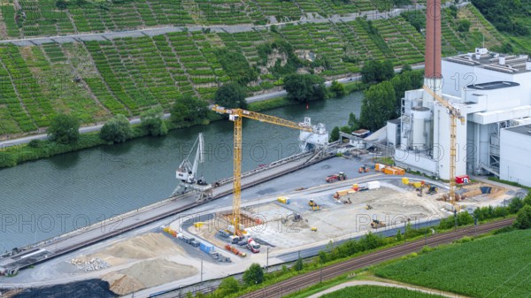 Decommissioned power plant of Energie Baden-WÃ¼rttemberg EnBW in Walheim. The former coal-fired power plant is to be converted into an incineration plant for sewage sludge. This is controversial among the local population. Walheim, Baden-WÃ¼rttemberg, Germany