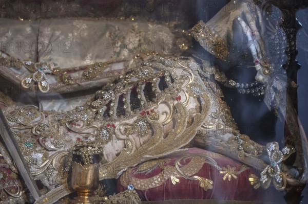 Catracomb Saint Clemens, laid in a glass coffin, Baroque parish church of St Nicholas, 1725, Tannheim, Austria
