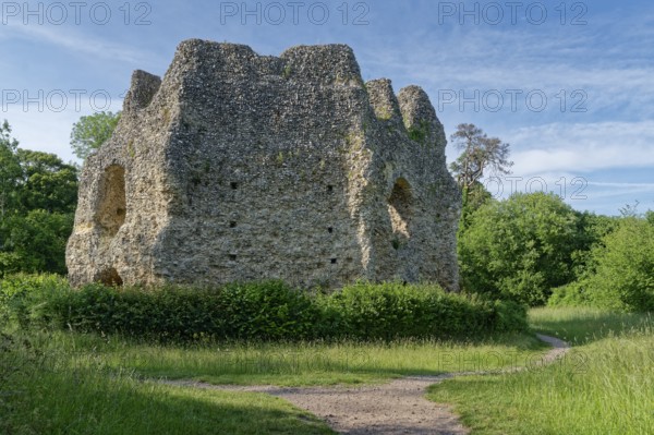 Odiham Castle, also known as King John's Castle, is a ruined castle from the 14th century. Greywell, Hampshire, South East England, Great Britain