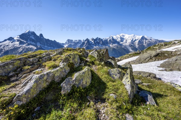Mountain panorama with glaciated peaks, Aiguille du Midi and Mont Blanc, Aiguille de Mesure and Aiguille de Chamois, hiking in the Aiguilles Rouges, Chamonix, Haute-Savoie, France