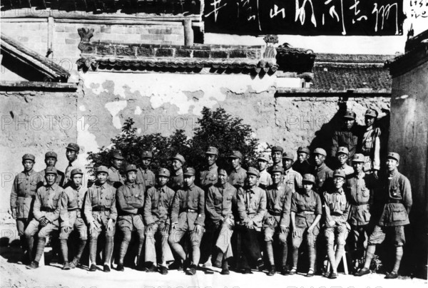 Group picture Red Army, Yannan Army, ommunist troops, ca. 1930s, China