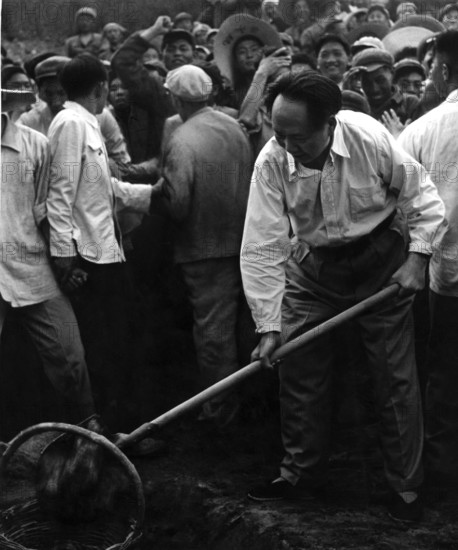Portrait of Mao Zedong or Mao Tse-tung visiting the Shi San Ling Ming Tombs in 1958