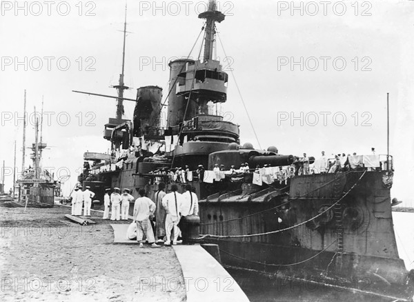 German marines on their ship, colonial troops, China around 1900
