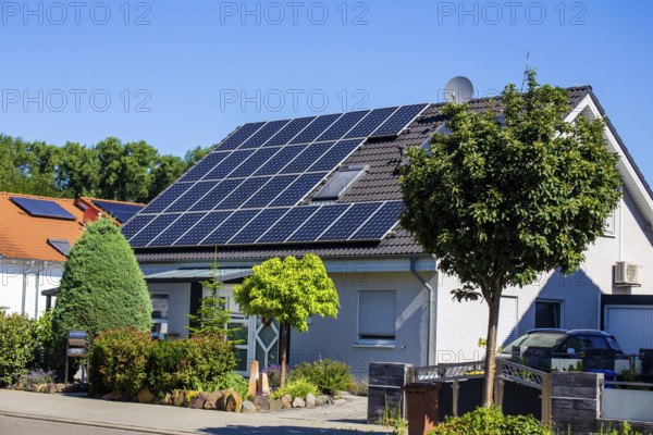 Detached house with photovoltaic system