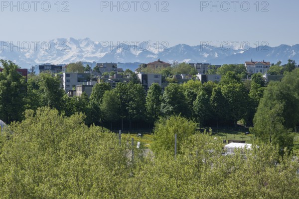 Residential estate of apartment blocks Bergkette, Berne, Switzerland