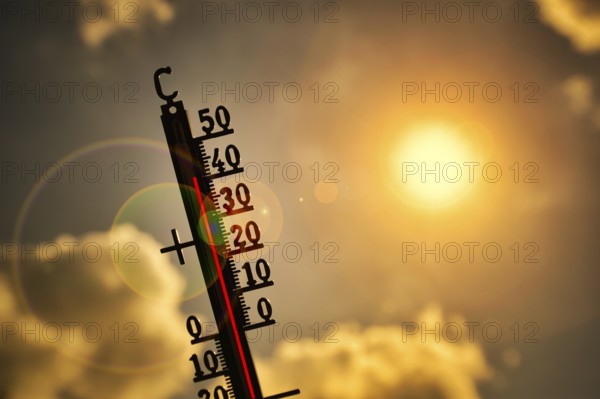 Symbolic image heat, heat wave, thermometer in the sun, 40 degrees Celsius, climate change, temperature, heat, clouds, hot, Stuttgart, Baden-WÃ¼rttemberg, Germany