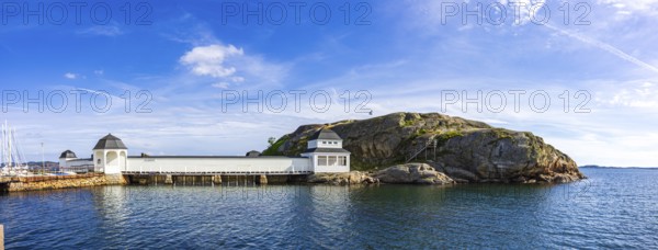 Picturesque view of the Kallbadhus, the cold bathhouse of Lysekil, BohuslÃ¤n, VÃ¤stra Götalands lÃ¤n, Sweden, Scandinavia