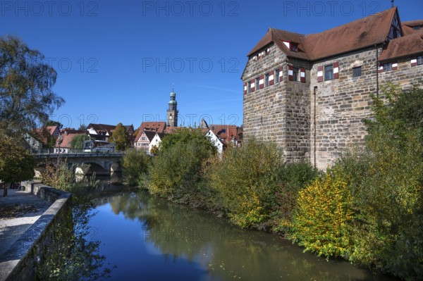 Wenzelburg, Laufer Kaiserburg, built around 1350, Lauf an der Pegnitz, in the back the Johannis church, Middle Franconia, Bavaria, Germany