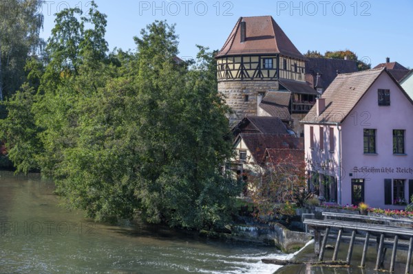 The Jewish Tower, former part of the city wall 1430, on the right the Schleifmühle mentioned in 1541, Höllgasse, Lauf an der Pegnitz, Middle Franconia, Bavaria, Germany