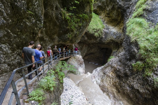 Almbachklamm, Berchtesgaden Biosphere Reserve, hikers, Almbach, Berchtesgaden Alps, Upper Bavaria, Germany