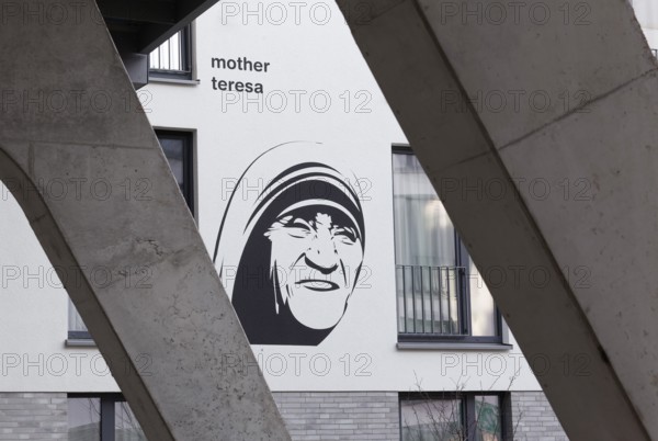 Mother Teresa Agnes Gonxha Bojaxhiu, portrait mural of the Nobel Peace Prize winner at a student residence, Düsseldorf-Derendorf, North Rhine-Westphalia, Germany