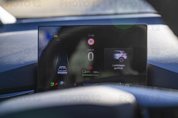 Digital display in the vehicle shows speed and charging data in a stylish presentation, MG4 electric car, Deer e-Carsharing, Calw, Germany