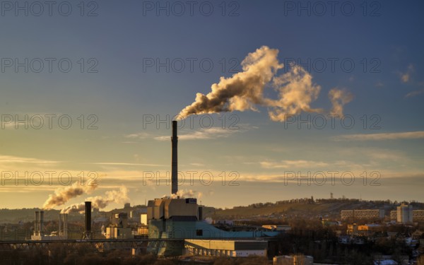 View of EnBW power plant and waste incineration plant Stuttgart-Münster, viaduct, cogeneration plant, smoke from chimney, sunset, evening mood, Stuttgart, Baden-Württemberg, Germany