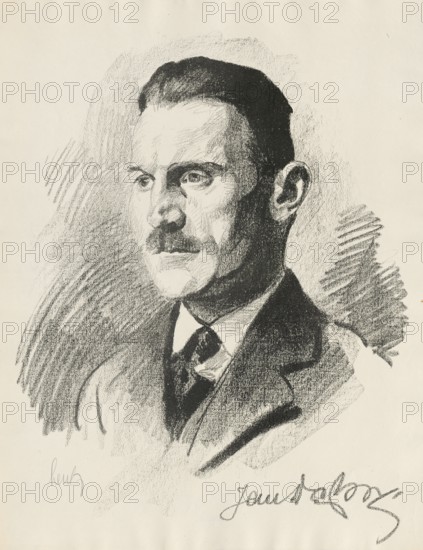 Jan Dabski (b. 10 April 1880, d. 5 June 1931) Polish popular activist and politician, journalist, chairman of the Polish delegation to the armistice negotiations that ended the Polish-Bolshevik war in Minsk and Riga, signatory of the Polish-Soviet peace treaty (18 March 1921), head of the Ministry of Foreign Affairs, 24 May 1921 to 11 June 1921, historical, authentic, digitally restored reproduction from an original dating from around 1919, exact date of the signing of the Polish-Soviet peace treaty. March 1921), Head of the Foreign Ministry, 24 May 1921 to 11 June 1921, Historical, authentic, digitally restored reproduction from an original from around 1919, exact date of depiction unknown