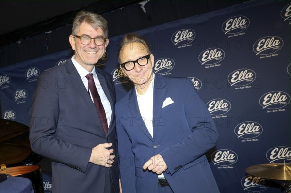 Station manager Oliver Dunk and the Federal Government Commissioner for Culture and the Media (BKM) Dr Wolfram Weimer press the red button at 12:00 noon and Ella goes on air. 05.01.2026 at the Zig Zag Jazz Club