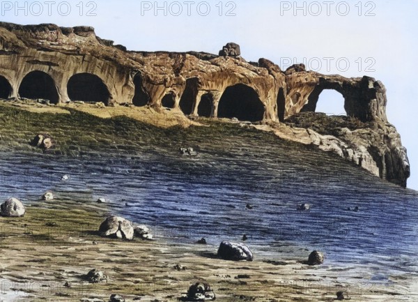 Caving due to weathering in the Gault sandstone of Koltso-gora, Ringberg, in the Caucasus, authentic reproduction of a school wall painting, historic, around 1900