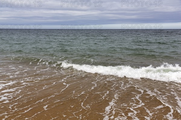 Soft surf on beach, shoreline, autumn cloud cover, Provincetown, Race Point Beach, Cape Cod National Seashore, Atlantic coast, Massachusetts, New England, USA