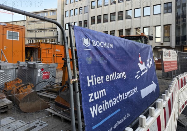 Construction site with directions to the Christmas market, Bochum, Ruhr area, North Rhine-Westphalia, Germany