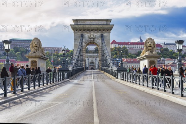 Chain Bridge over the Danube River, Budapest, Hungary