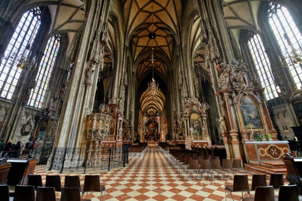 12th Century St. Stephen's Cathedral, Central nave, Vienna, Austria