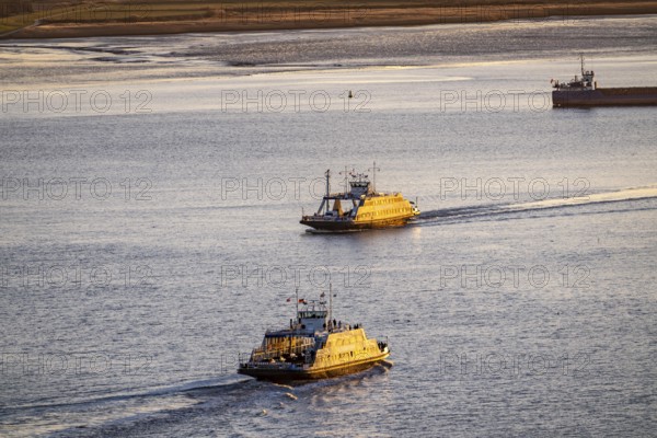 Weser ferry, ferry vessel Bremerhaven in the mouth of the Weser, connects Bremerhaven with Nordenham in Lower Saxony, ferry port in the district of Blexen, Germany