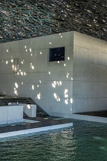 Interior design in Louvre Abu Dhabi, art museum by French architect Jean Nouvel, buildings on Saadiyat Island, Abu Dhabi, United Arab Emirates