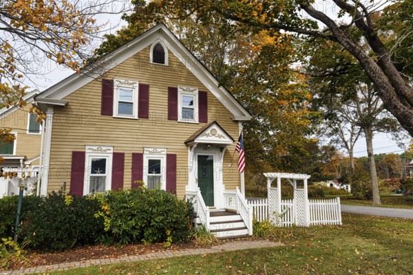 Traditional colonial house, fall leaves, Ogunquit, Maine, New England, USA
