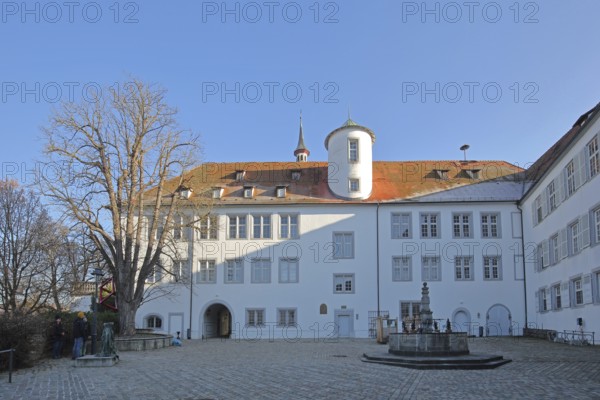 Castle built 14th century courtyard, Brunnen, Waldenbuch, Baden-Württemberg, Germany