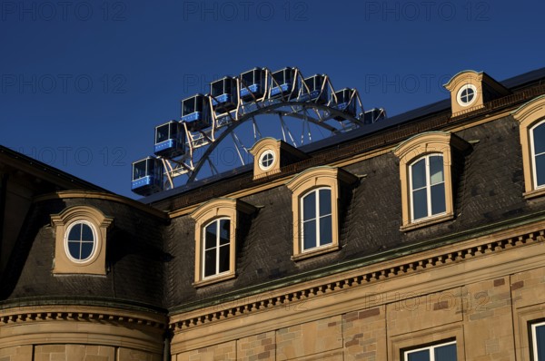 Section, partial view, Ferris wheel, behind Neues Schloss, Schlossplatz, Stuttgart, Baden-Württemberg, Germany