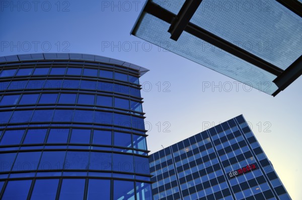 Glass façade, office building, behind Charlotten-Hochaus, also Charlotte, Charlottenplatz, Stuttgart, Baden-Württemberg, Germany
