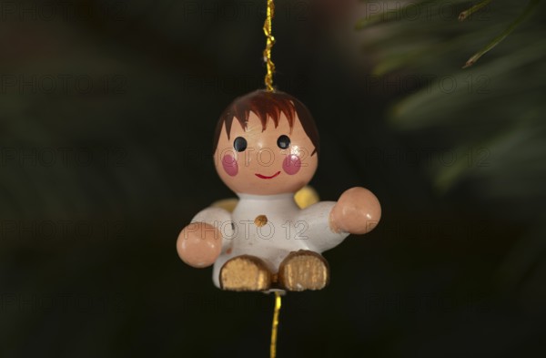 Interior view, close-up, angel, angel figurine, Christmas tree decoration, Christmas decoration, Christmas tree, Stuttgart, Baden-Württemberg, Germany
