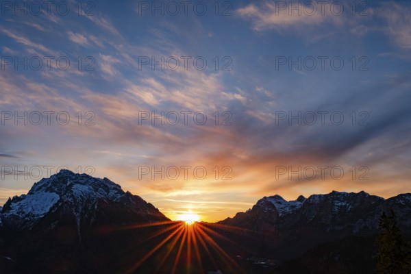 Sunset in the mountains between Hochkalter and horse-rider Alpe, Hirscheck, Ramsau, Berchtesgadener Land, Upper Bavaria, Bavaria, Germany