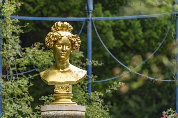 The gilded bust of Henriette Sontag in Branitzer Park, landscape park created in 1846 by Prince Hermann von Pückler-Muskau in Branitz, Cottbus, Spree-Neisse district, Brandenburg, Germany