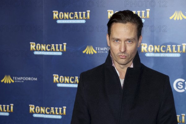 Tom Schilling, Roncalli Christmas Circus Premiere, Tempodrom, Berlin 19.12.2025