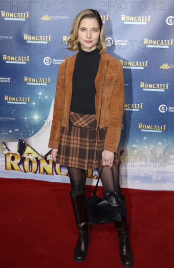 Svenja Jung, Roncalli Christmas Circus Premiere, Tempodrom, Berlin 19.12.2025