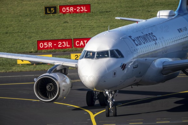 Eurowings Airbus on the taxiway to the terminal, Düsseldorf airport, DUS