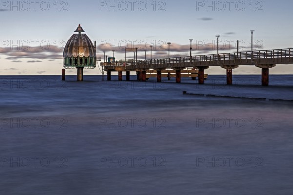 Pier with diving gondola, long exposure, evening light, Zingst, Fischland-Darß-Zingst, Western Pomerania Lagoon Area National Park, Mecklenburg-Western Pomerania, Germany