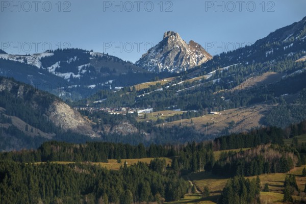 View from Kirwang, of the Allgäu Alps, back middle Oberjoch, back right Rote Flüh, Oberstdorf, Oberallgäu, Allgäu, Bavaria, Germany